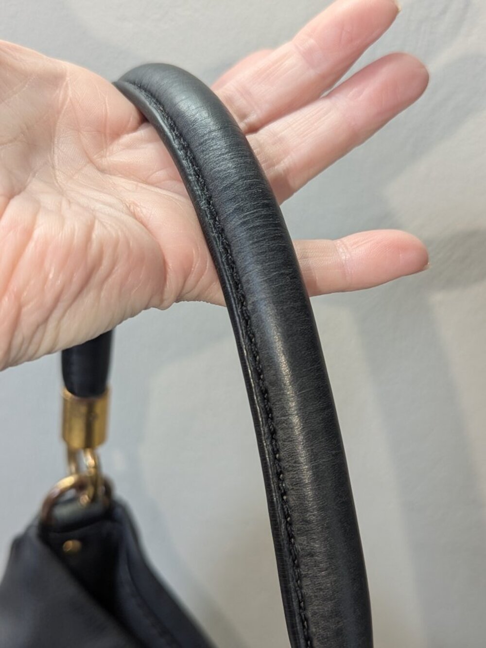 Marc Jacobs black leather hobo bag. EUC! - Picture 5 of 9
